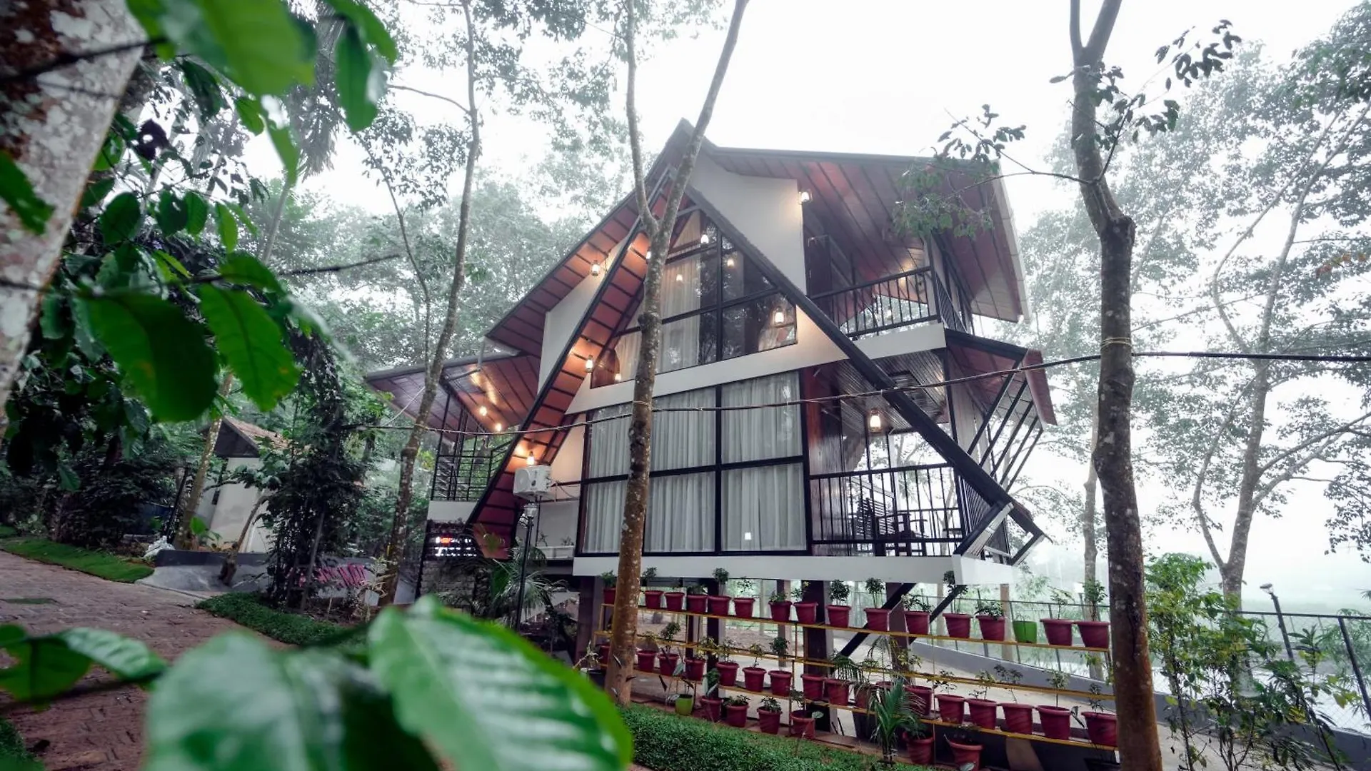 ゲストハウス Wayanad Vista Palm View Homes Padinjarathara